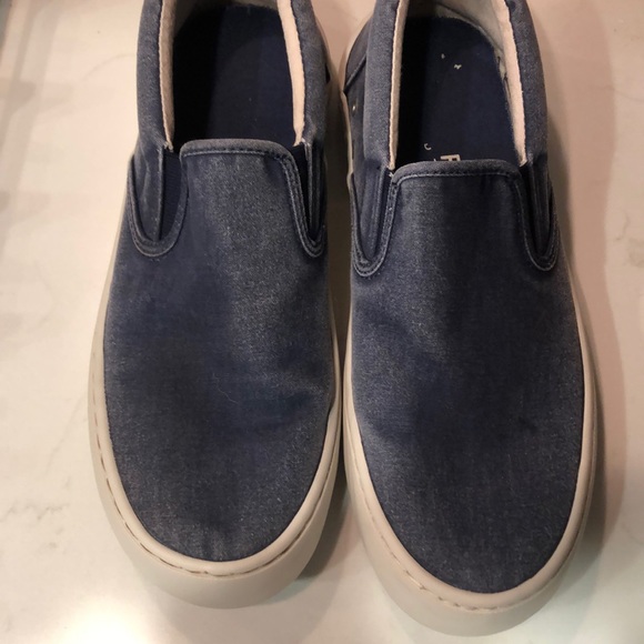 Sperry Shoes - 🟢 Sperry Topsider blue slip on